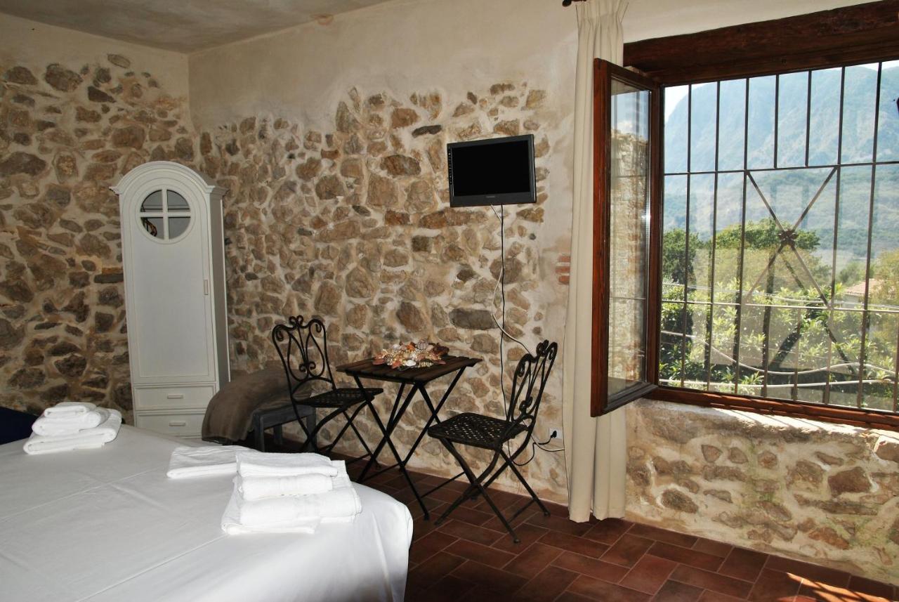 B&B Milleunapietra Romantic Guest House Ausonia Ngoại thất bức ảnh